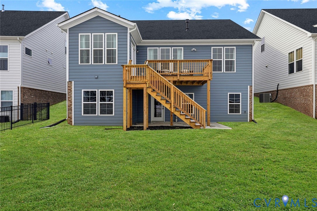 8473 Chimney Rock Drive