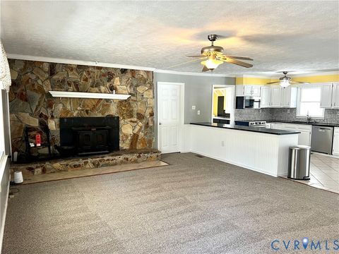 Tiny photo for 2049 Riddle Road, Blackstone, VA 23824 (MLS # 2607456)