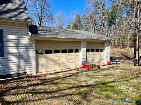 Tiny photo for 2049 Riddle Road, Blackstone, VA 23824 (MLS # 2607456)
