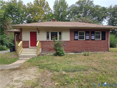Photo of 1108 Pierpont Road, Richmond, VA 23225 (MLS # 2628358)