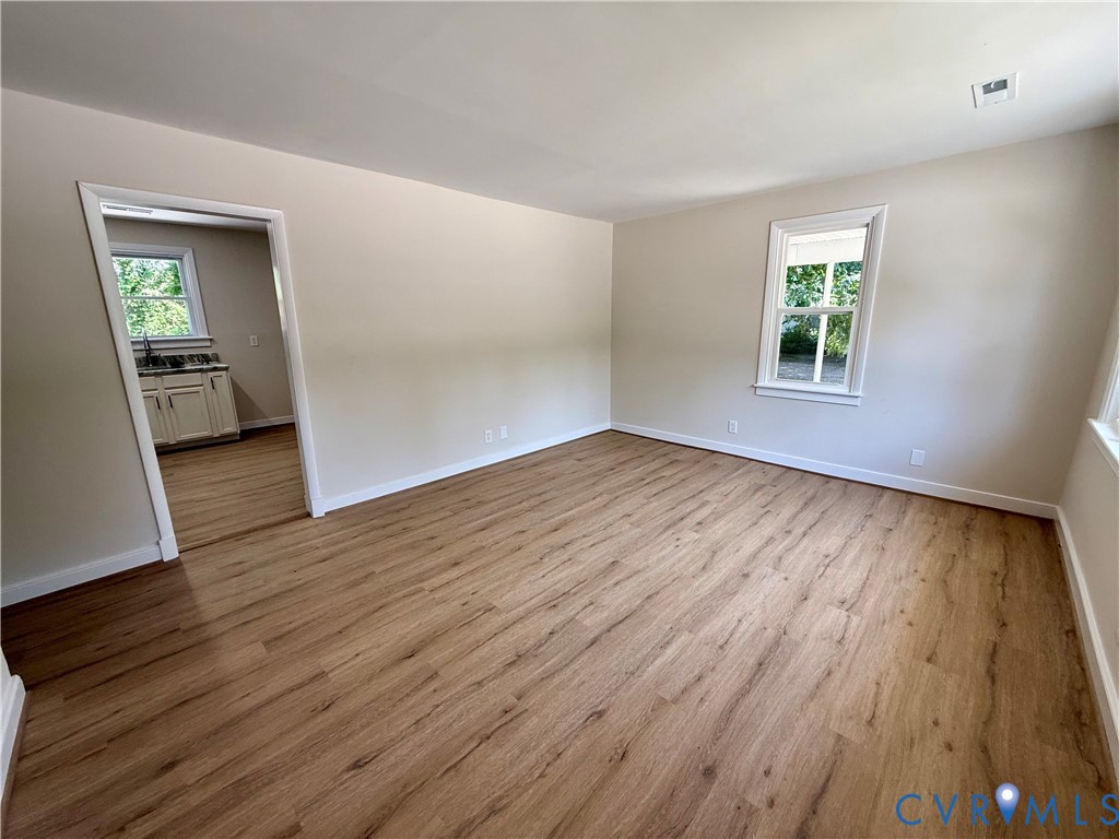 3522 W Hundred Road