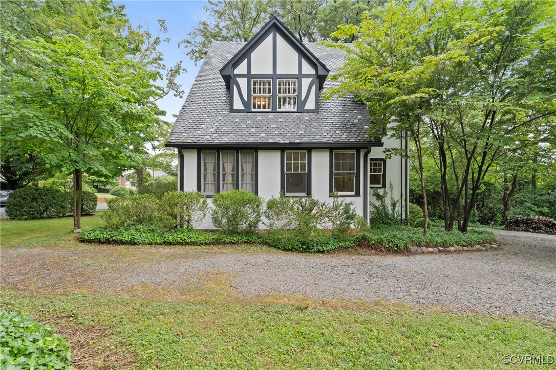 5105 Riverside Drive