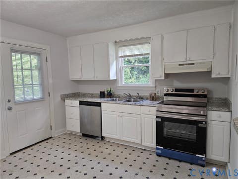 Tiny photo for 16003 Edgewood Drive, Chester, VA 23831 (MLS # 2622285)