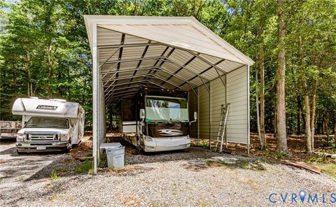 Tiny photo for 8040 N Courthouse Road, New Kent, VA 23124 (MLS # 2616988)