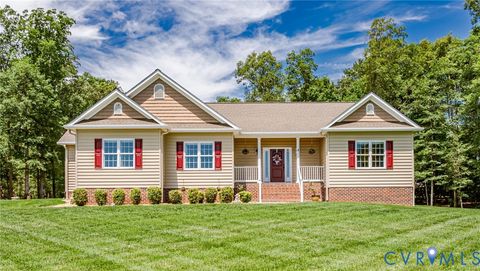 Tiny photo for 8040 N Courthouse Road, New Kent, VA 23124 (MLS # 2616988)