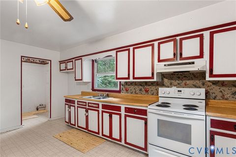 Tiny photo for 26022 Zion Road, Ruther Glen, VA 22546 (MLS # 2527877)