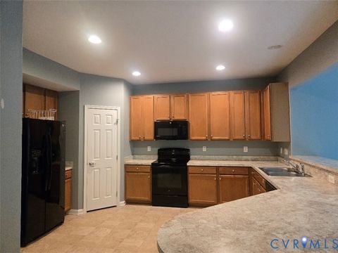 Tiny photo for 4801 Thornhurst Street, Richmond, VA 23223 (MLS # 2619259)