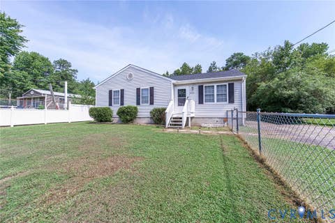 Photo of 2765 Meadowbrook Street, Petersburg, VA 23803 (MLS # 2622830)