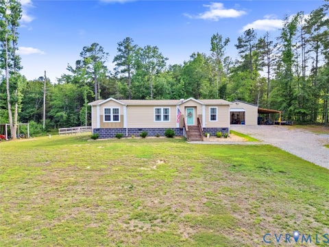 Photo of 24591 Price Drive, Amelia, VA 23002 (MLS # 2617218)