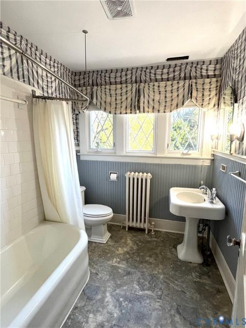 Tiny photo for 244 Meadowbrook Road, Warsaw, VA 22572 (MLS # 2527205)