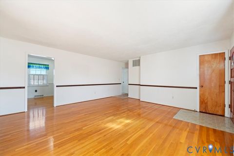 Tiny photo for 3909 Cambridge Place, Hopewell, VA 23860 (MLS # 2600079)