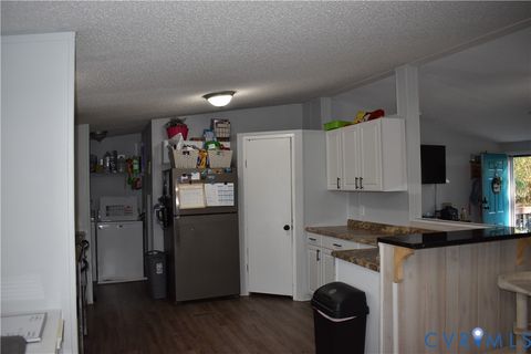 Tiny photo for 26049 Guy Place Road, Courtland, VA 23837 (MLS # 2616493)