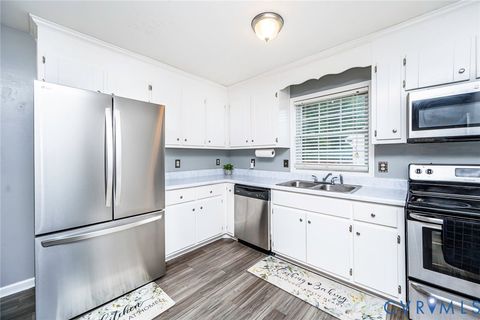 Tiny photo for 5725 Fox Hunt Trail, South Chesterfield, VA 23803 (MLS # 2618566)