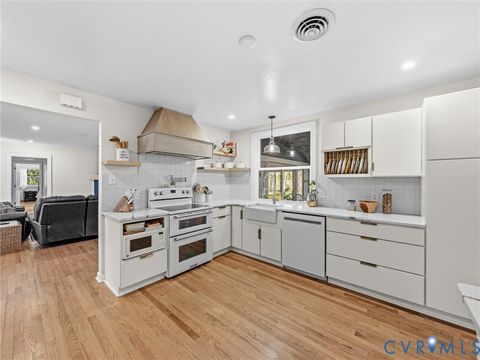 Tiny photo for 501 Paddington Drive, Midlothian, VA 23114 (MLS # 2606043)