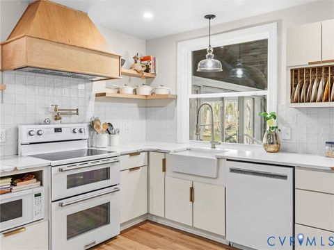 Tiny photo for 501 Paddington Drive, Midlothian, VA 23114 (MLS # 2606043)