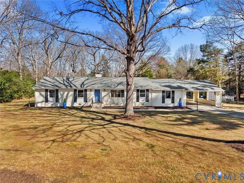 Photo of 501 Paddington Drive, Midlothian, VA 23114 (MLS # 2606043)