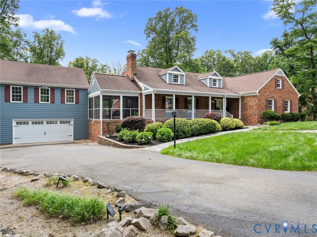 7711 Kenmore Circle