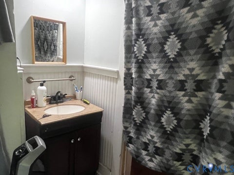 Tiny photo for 739 General Puller Highway, Saluda, VA 23149 (MLS # 2624317)