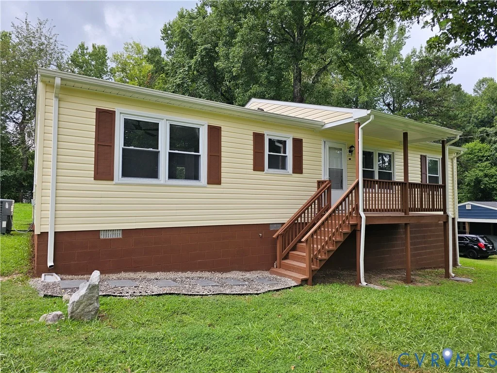 915 2nd Street, Nottoway, VA, 23824