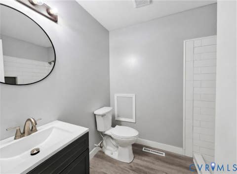 Tiny photo for 915 2nd Street, Nottoway, VA 23824 (MLS # 2622241)