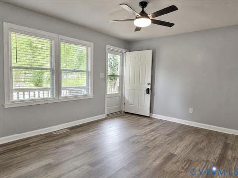 Tiny photo for 915 2nd Street, Nottoway, VA 23824 (MLS # 2622241)