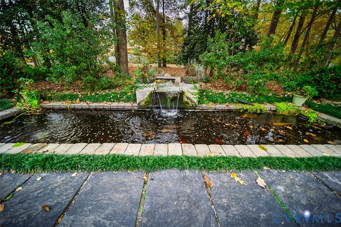 2401 Powderhorn Drive