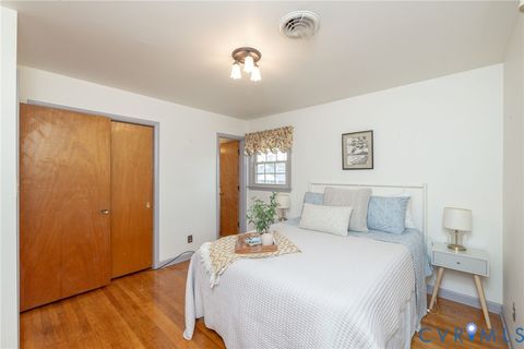 Tiny photo for 18 Spring Court, Petersburg, VA 23803 (MLS # 2605108)