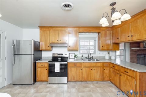 Tiny photo for 18 Spring Court, Petersburg, VA 23803 (MLS # 2605108)