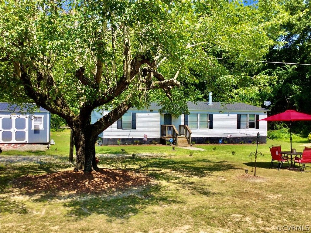 Photo for 1109 Bradbury Road, Powhatan, VA 23120 (MLS # 2415591)