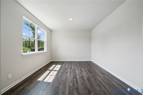 Tiny photo for 9553 Fuchsia Drive, Chester, VA 23237 (MLS # 2603136)