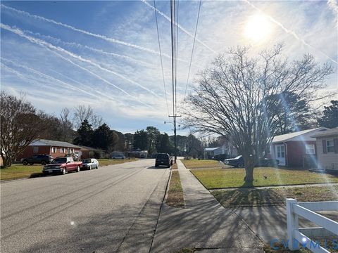 Tiny photo for 623 B Fairfield Boulevard, Hampton, VA 23669 (MLS # 2533529)
