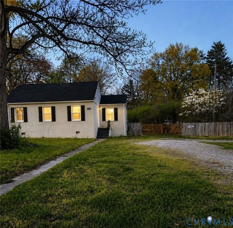 Photo of 4300 Warwick Road, Richmond, VA 22234 (MLS # 2610759)