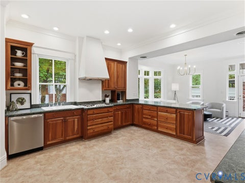 Tiny photo for 1901 Hanover Avenue, Richmond, VA 23220 (MLS # 2626103)