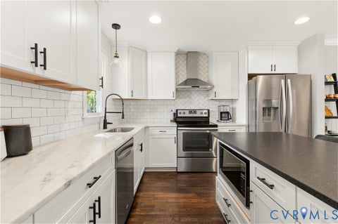 Tiny photo for 109 W 33rd Street, Richmond, VA 23225 (MLS # 2628306)
