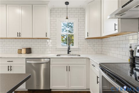 Tiny photo for 109 W 33rd Street, Richmond, VA 23225 (MLS # 2628306)