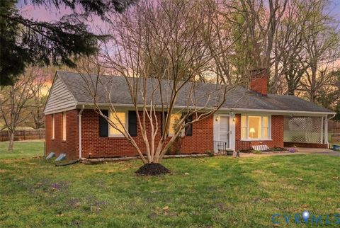 Photo of 107 Patrick Henry Drive, Louisa, VA 23093 (MLS # 2607749)