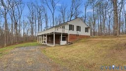 2715 Ravenwood Road