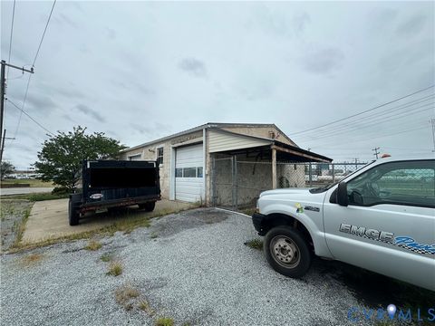 Tiny photo for 601 E Randolph Road, Hopewell, VA 23860 (MLS # 2614138)