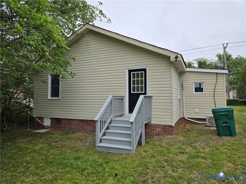 Tiny photo for 736 Harding Street, Petersburg, VA 23803 (MLS # 2612282)