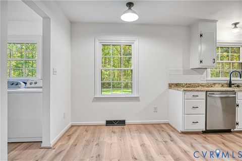 Tiny photo for 3040 Zachary Taylor Highway, Mineral, VA 23117 (MLS # 2529385)
