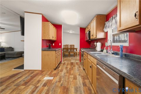 Tiny photo for 911 Chestnut Avenue, Mineral, VA 23117 (MLS # 2533329)