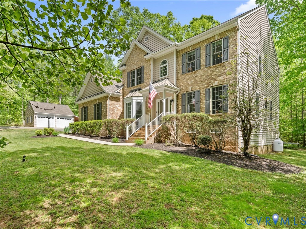 2505 Crest Hollow Court