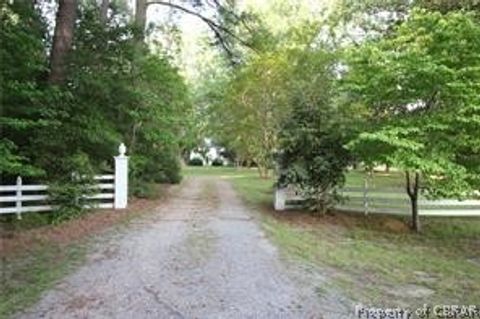 A home in Mathews