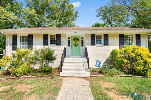 Tiny photo for 441 Knapp Street, Urbanna, VA 23175 (MLS # 2625015)