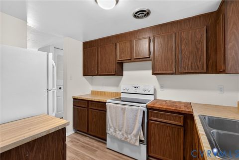 Tiny photo for 7300 Winterleaf Court, North Chesterfield, VA 23234 (MLS # 2604656)