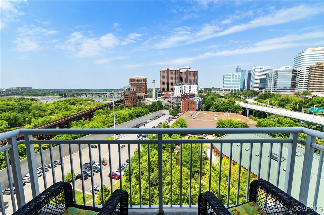 301 Virginia Street U1001