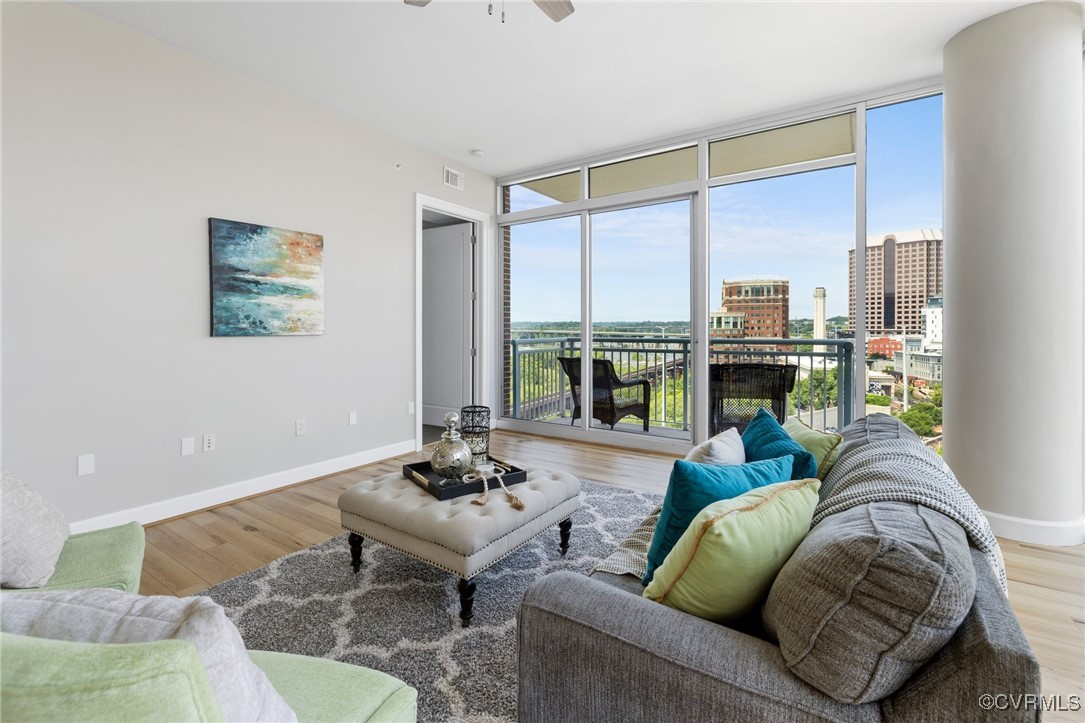301 Virginia Street U1001