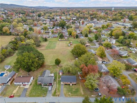 Tiny photo for 306 Paynor Avenue, Gordonsville, VA 22942 (MLS # 2529788)