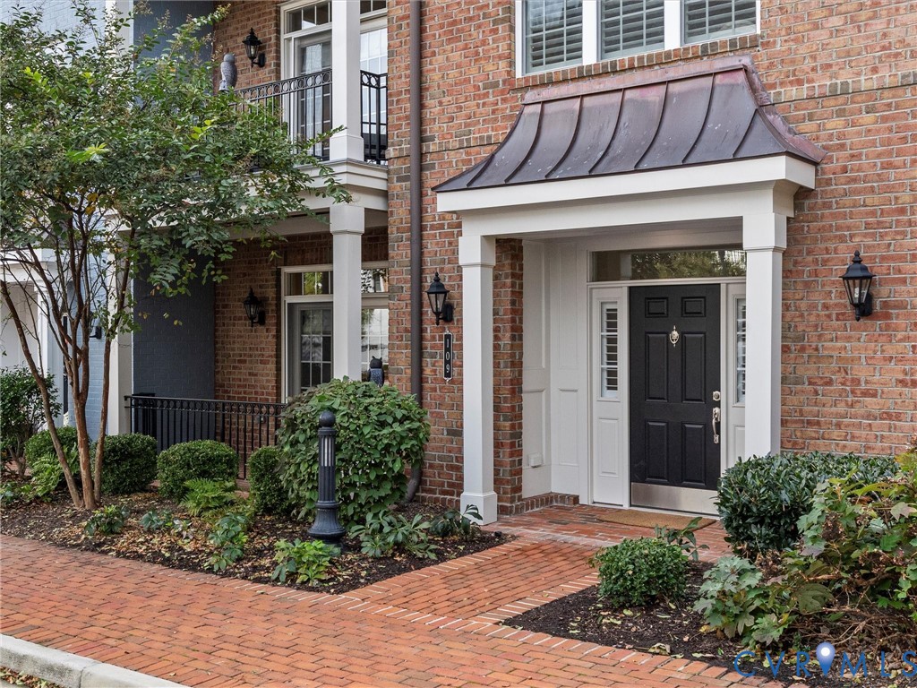 109 Finial Avenue