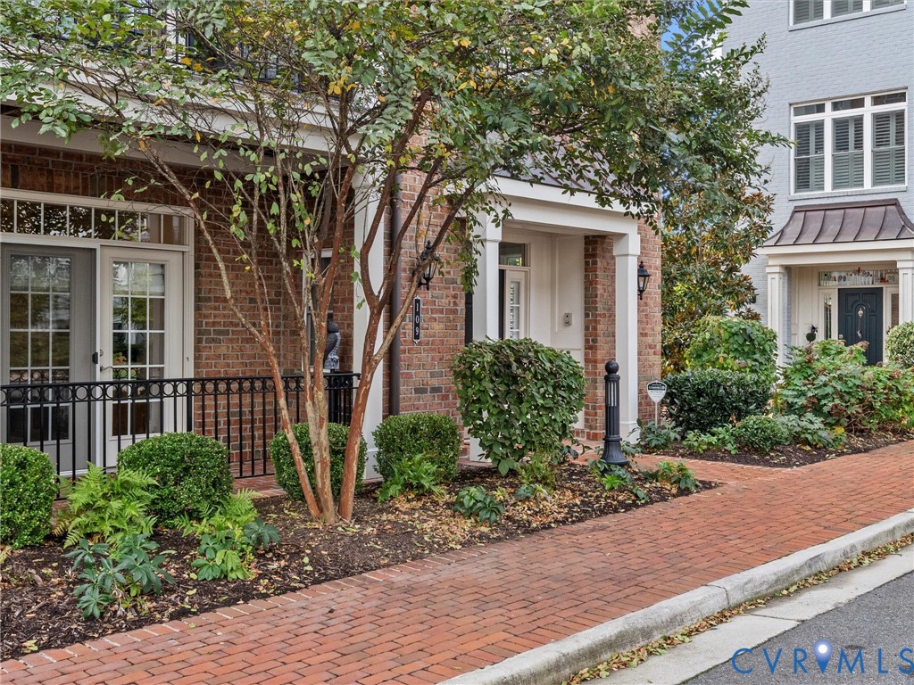 109 Finial Avenue